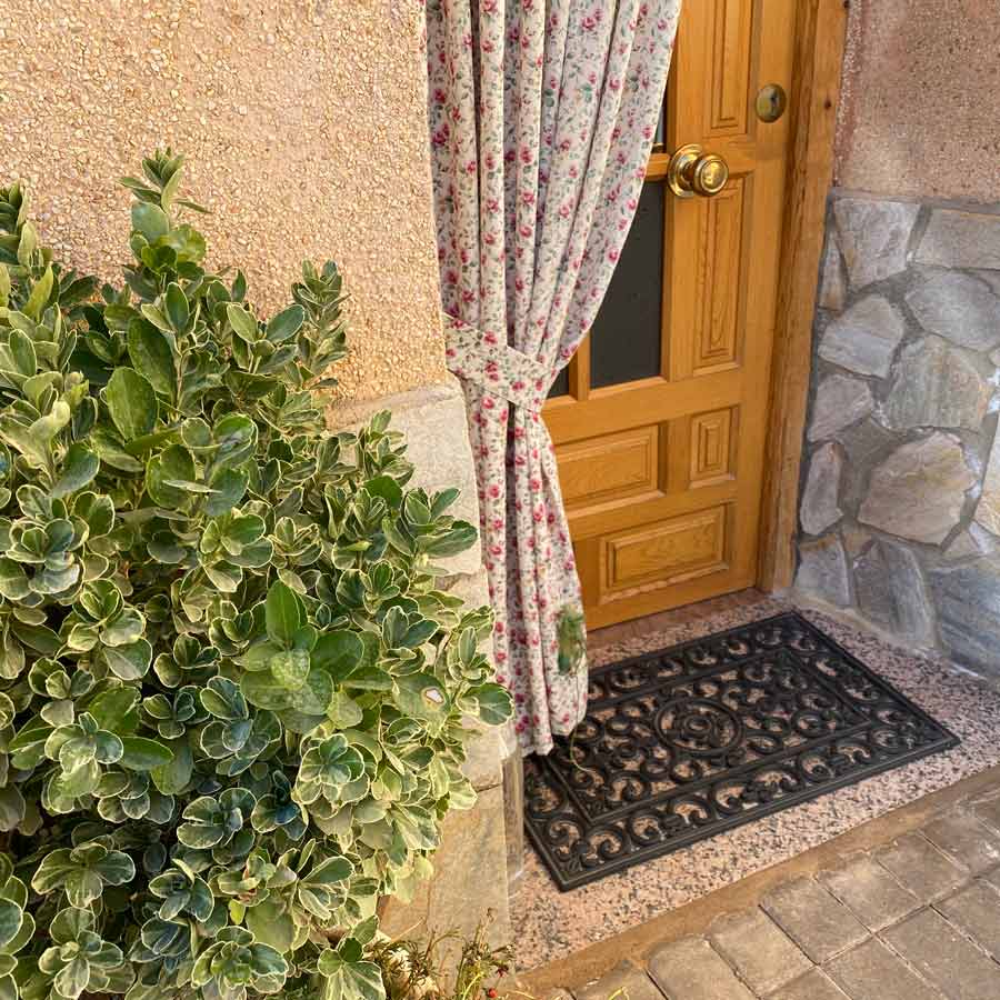 puerta de un hogar en Madrid