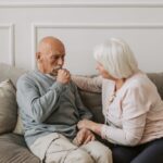 Cómo se trata la neumonía en ancianos