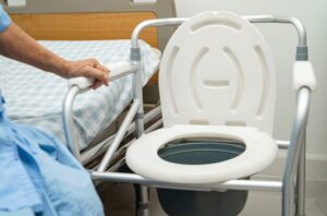 consejos-poner-pañales-personas-mayores