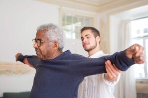 Por qué las personas mayores pierden el equilibrio