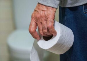 prevenir la diarrea en personas mayores