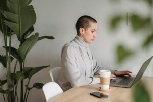 Proceso y procedimientos para el despido a una empleada de hogar