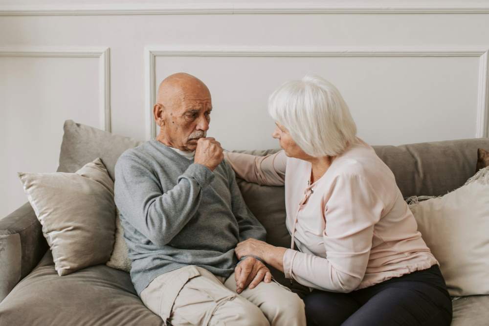 Síntomas y tratamiento de la amigdalitis en personas mayores