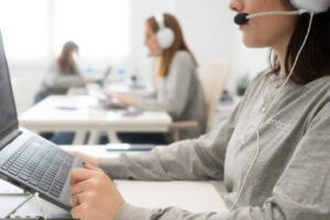 Lo que debes saber para montar tu negocio de cuidado de personas mayores