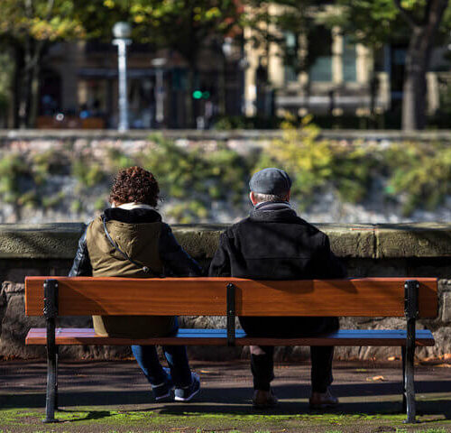 Cuánto cobra un cuidador de ancianos en España
