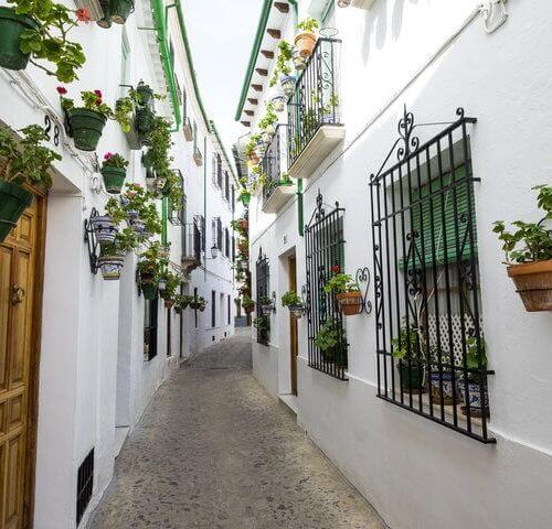 Calle de un pueblo de Andalucía