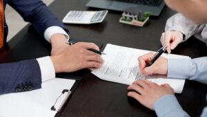 Firma de contrato con notario
